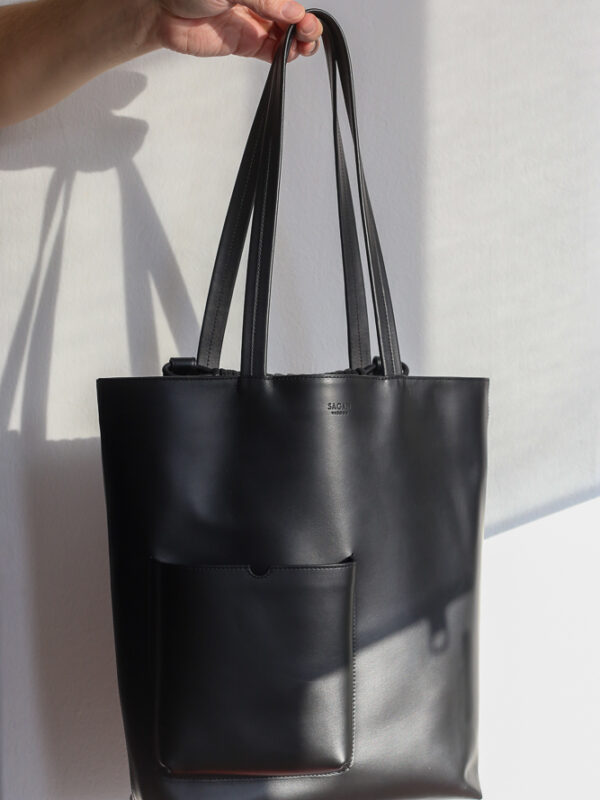 Sagan Vienna Pazar Book Tote aus schwarzem Glattleder, perfekter Zustand, frisch gereinigt und gepflegt – Borsa Nera Wien