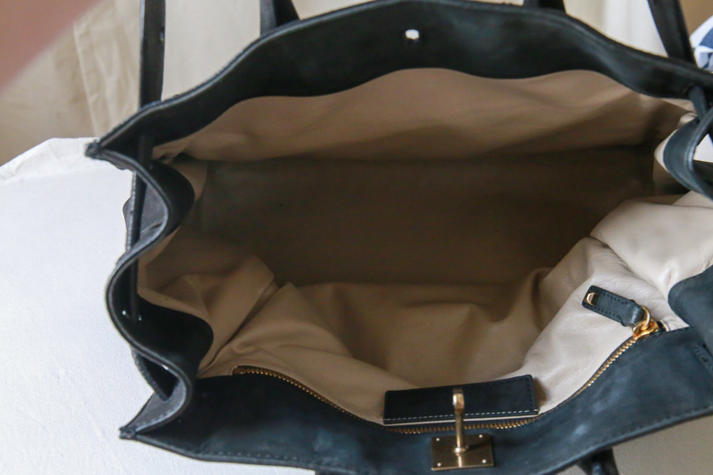 Balenciaga Lune Tote Bag aus schwarzem Leder mit markantem Verschluss, große Designer Tasche in sehr gutem Zustand – Borsa Nera Wien